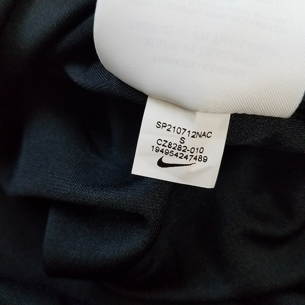 Nike Women's Sportswear Black Dress - Picture 13 of 13
